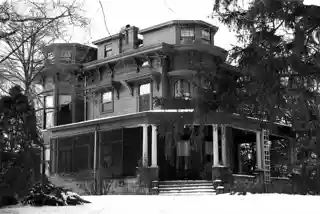 Starker–Leopold Historic District