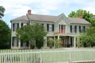 Glenn House