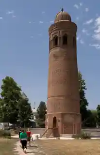 Uzgen Minaret