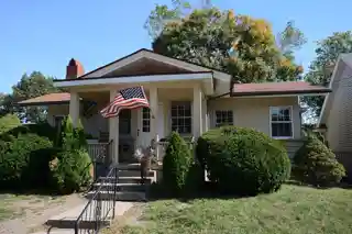 Carlinville Chapter House