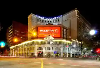 Rendezvous Hotel