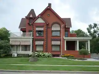 Brown-Price House