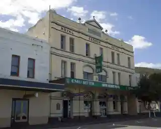 Royal George Hotel