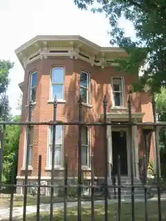 Chauncey N. Lawton House