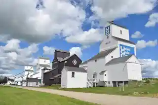 Inglis elevator row