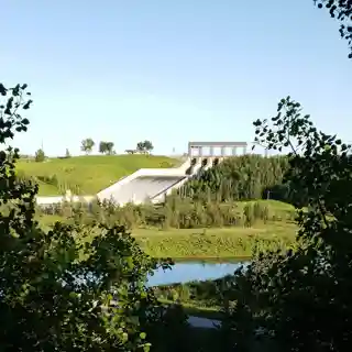 Dickson Dam