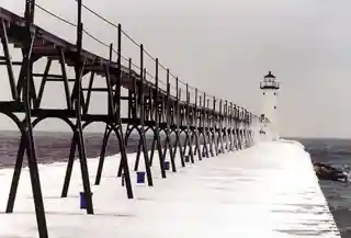 North Pierhead Light