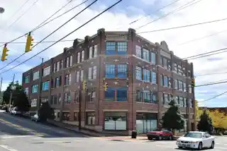 Sawyer Motor Company Building