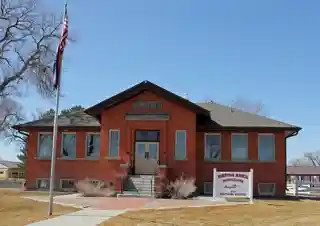 Knearl School
