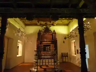 Kadavumbhagam Mattancherry Synagogue
בית הכנסת 
കടവു൦ഭാഗ൦ മട്ടാഞ്ചേരി ജൂതപള്ളി