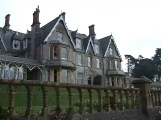Brunel Manor