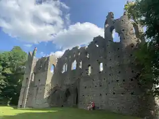 The Jealous Wall