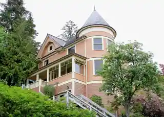 Burkhart-Dibrell House