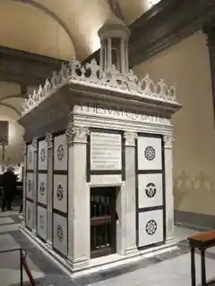 Rucellai Sepulchre