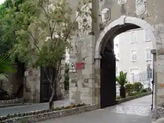 Southport Gates