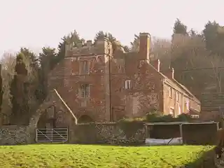 Clapton Court