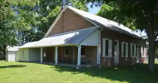 Sugar Grove Meetinghouse and Cemetery