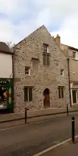 Shee Alms House