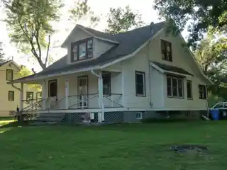 Hubecky House