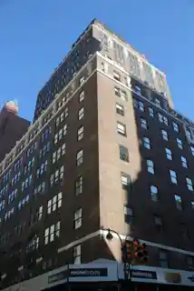 200 Madison Avenue