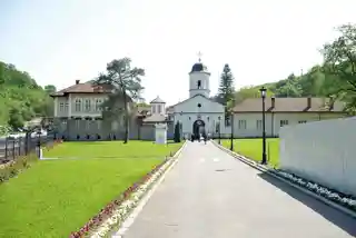 Rakovica monastery