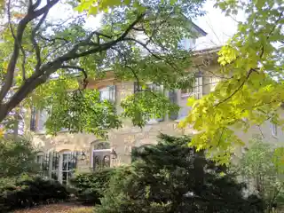 Stone Manor