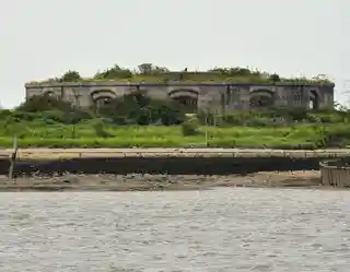 Hoo Fort