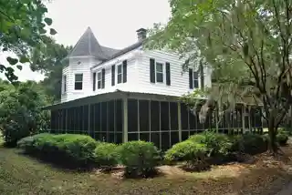Coffin Point Plantation Caretaker's House