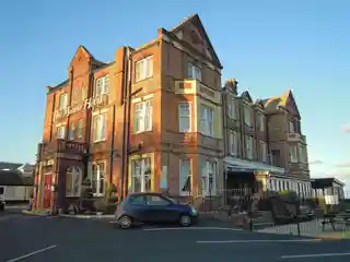 Manor Hotel