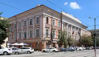 Deschan Palace