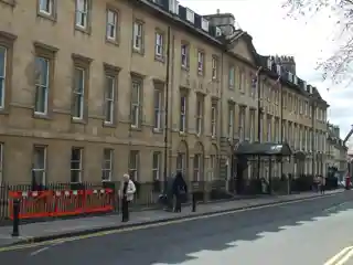 Francis Hotel