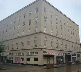 Mountaineer Hotel