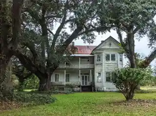 Epps-Mcgill Farmhouse