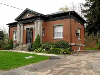 Litchfield–South Roads Historic District