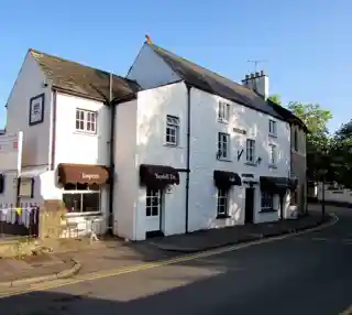 6 High Street