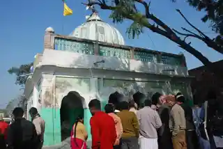 Hemu's Samadhi Sthal