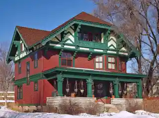 Olaf Lee House
