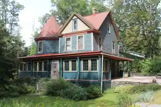 Parsonage Road Historic District