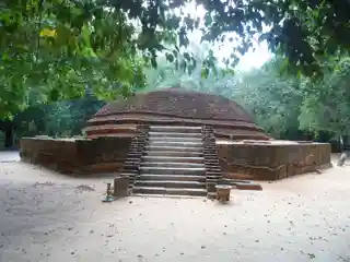 Ovagiriya Archaeological Site