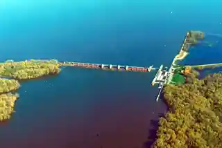 Lock and Dam No. 13