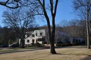 Dubuisson--Neuhoff House