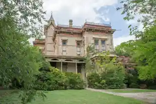 Waggoner Mansion