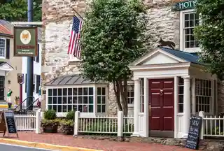 The Red Fox Inn & Tavern