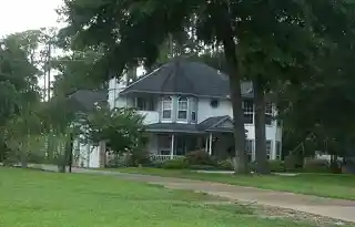 River Road Historic District