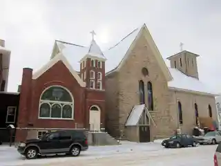 Notre Dame Church and Goldsmith Memorial Chapel
