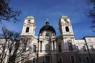 Holy Trinity Church