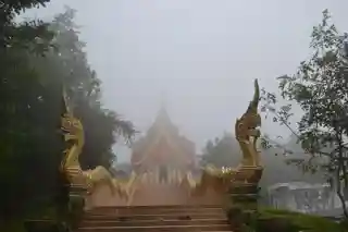 Wat Pha Tak Suea