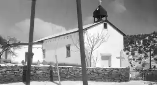 Nuestra Senora de Luz Church and Cemetery