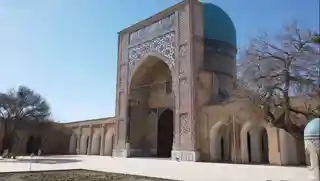 Kuk Gumbaz Mosque