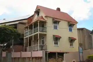 Lonsdale House